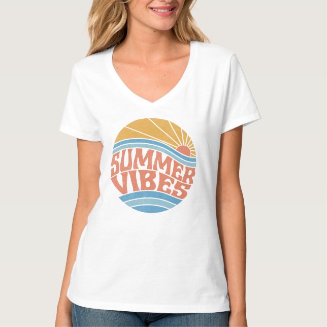 Vintage Summer Vibes T-Shirt (Front)