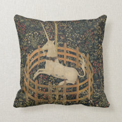Vintage Tapestry Print Hunting Unicorn Pillow