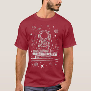 Vintage Techno DJ Analog Synthesizer Music Synth T-Shirt