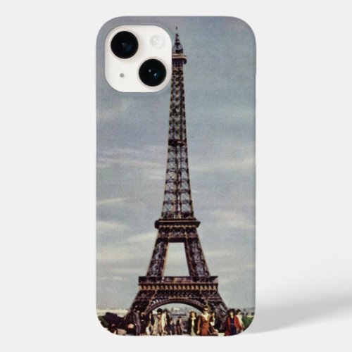 Vintage Tourists Traveling in Paris Eiffel Tower Case_Mate iPhone 14 Case