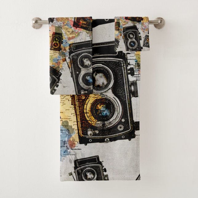 Vintage Travel Camera Pattern Bath Towel Set (Insitu)