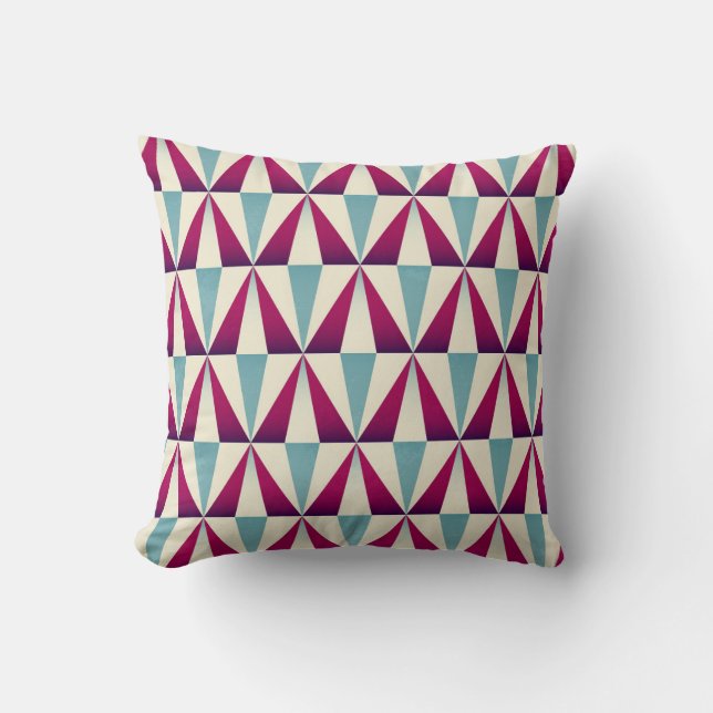 Vintage triangle geometric seamless pattern. throw pillow (Front)