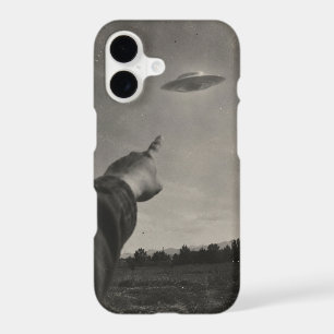 Vintage UFO Sighting iPhone 17 Case