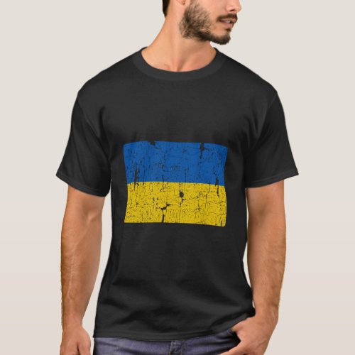 Vintage Ukrainian Flag Of Ukraine Retro Style Men  T_Shirt
