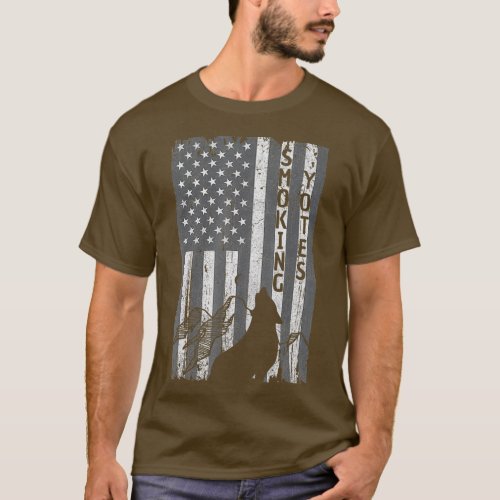 Vintage US Flag Coyote Hunting Hunter  Hunters T_Shirt