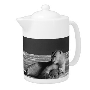Vintage USA Alaska mother polar bear Teapot