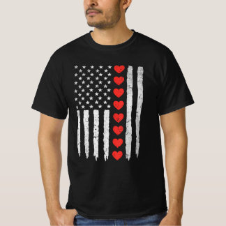 Vintage Valentines Day Red Hearts US American Flag T-Shirt