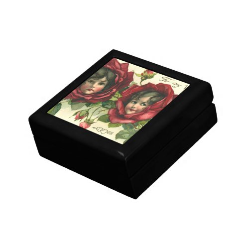 Vintage Valentines Day Victorian Faces in Roses Gift Box