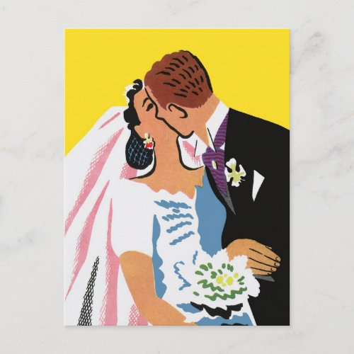Vintage Wedding Bride and Groom Newlyweds Kissing Postcard