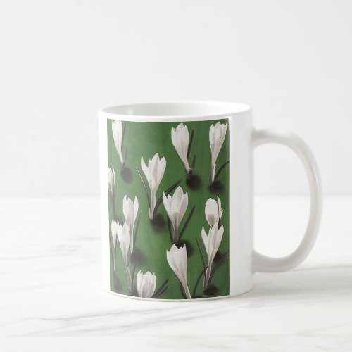 Vintage White Crocus Floral Pattern Garden Flower Coffee Mug