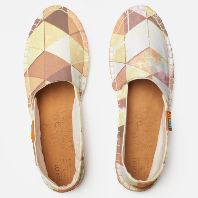 Vintage yellow brown triangles geometric pattern espadrilles (Front)