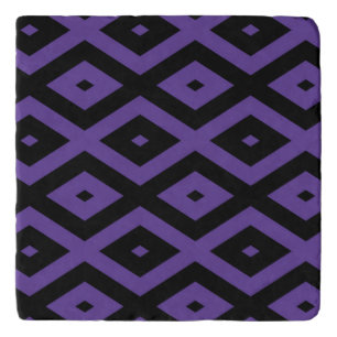 Violet and black diamond pattern trivet