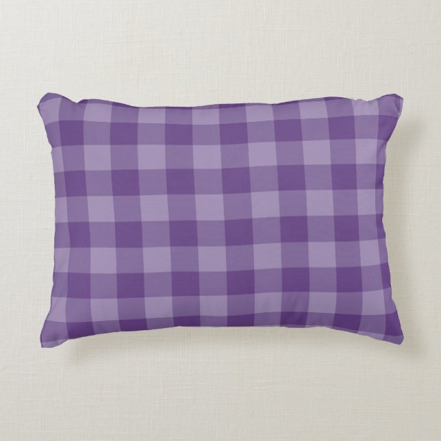 Violet checkered background accent pillow (Front)
