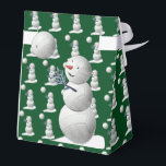 Volleyball Snowman Christmas Favor Boxes<br><div class="desc">Adorable volleyball snowmen are so festive for the avid sports fan this holiday season. Unique design to create beautiful packaging with dozens of uses. From holding a few homemade cookie treats to other small stuffers,  these favor boxes with be a hit with your recipients.</div>