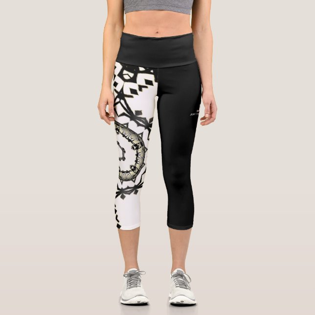 Volume one's kaleidoscope art eight capri leggings (Front)
