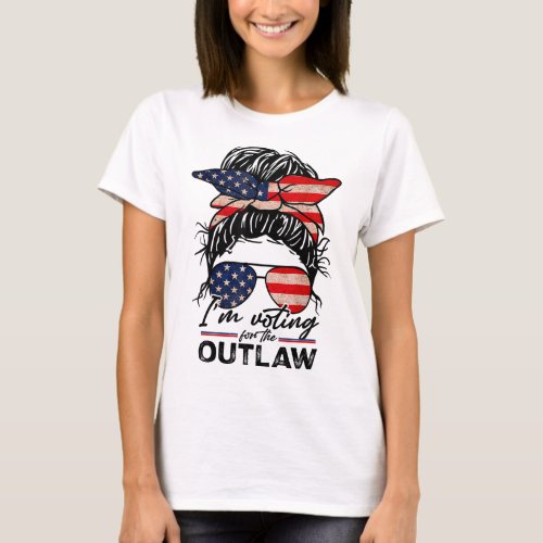 Voting For The Outlaw Trump 2024  T_Shirt