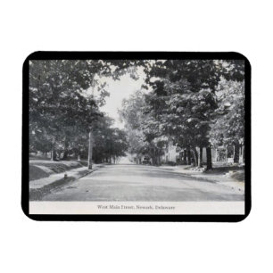 W. Main St., Newark, Delaware Vintage  Magnet