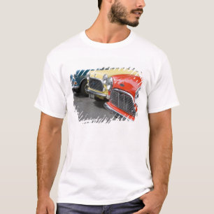 WA, Seattle, classic British automobile. T-Shirt