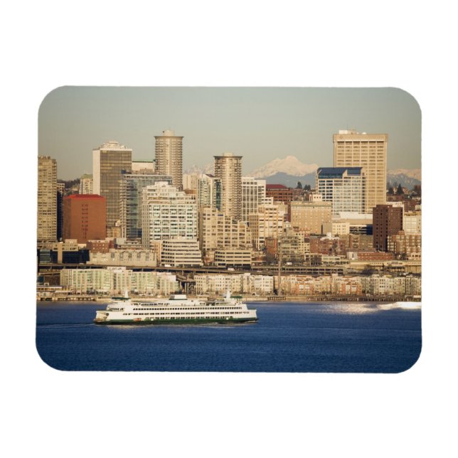 WA, Seattle, Seattle skyline and Elliott Bay Magnet (Horizontal)