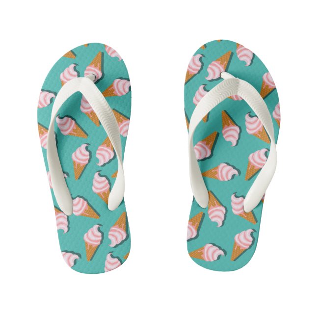 Waffle cones ice cream and frozen yogurt pattern kid's flip flops (Footbed)