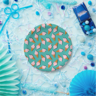 Waffle cones ice cream and frozen yogurt pattern paper plates