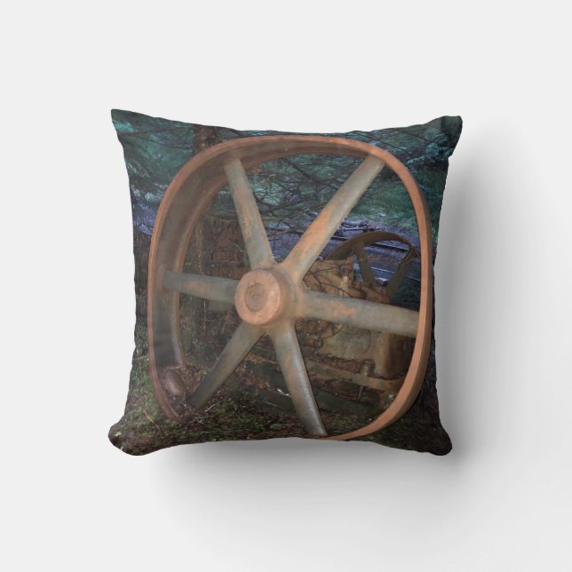 Wagon Wheel Throw Pillow (Front)
