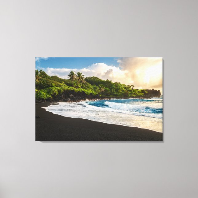 Waianapanapa Beach Canvas Print (Front)