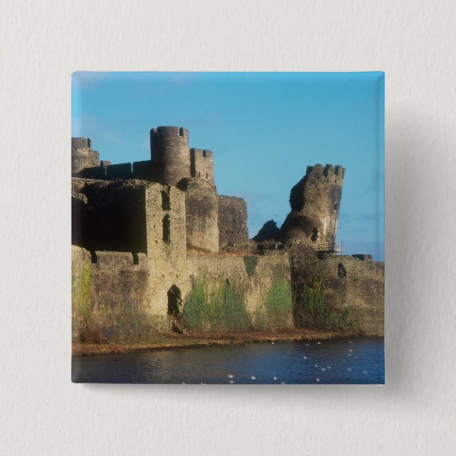 Wales - Caerphilly castle, with a view of the Button (Front)