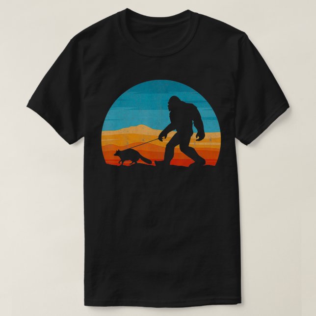 Walking Racoon Racoon Lover  T-Shirt (Design Front)