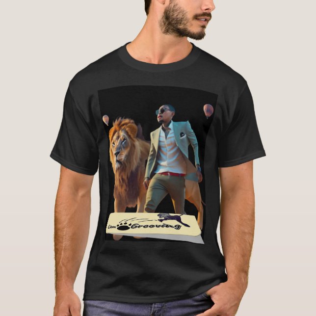Walking shirt with lion (Front)
