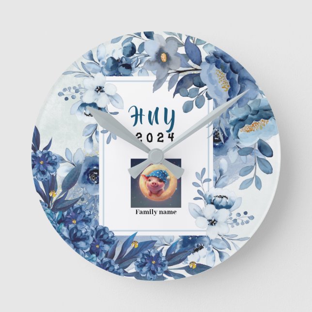 WALL CLOCK IN BLUE AND WHITE (Front)