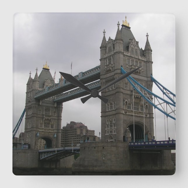 Wall Clock with Tower Bridge over the Thames River (Front)