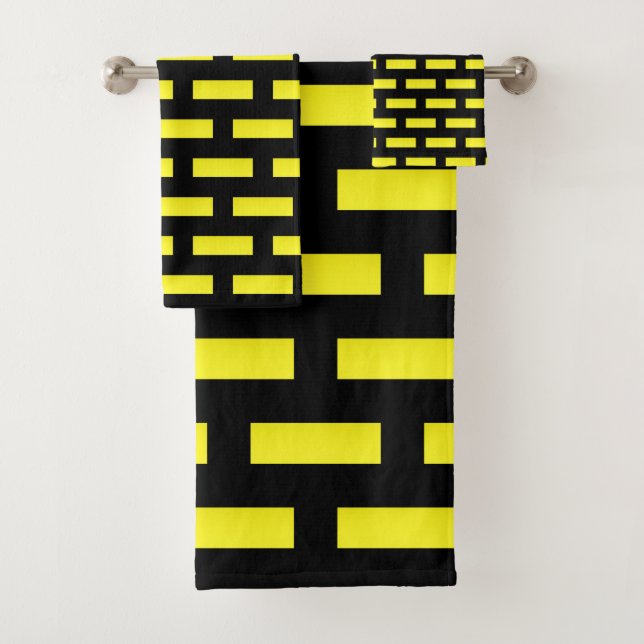 Wall Pattern Black and Yellow Bath Towel Set (Insitu)