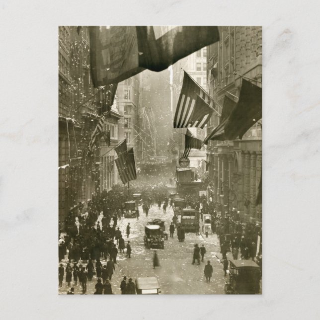 Wall Street Party, end of WW1, 1918 Postcard (Front)