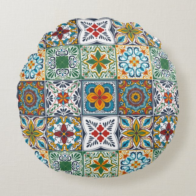Wallpaper Backsplashes/Talavera inspired tiles Round Pillow (Front)