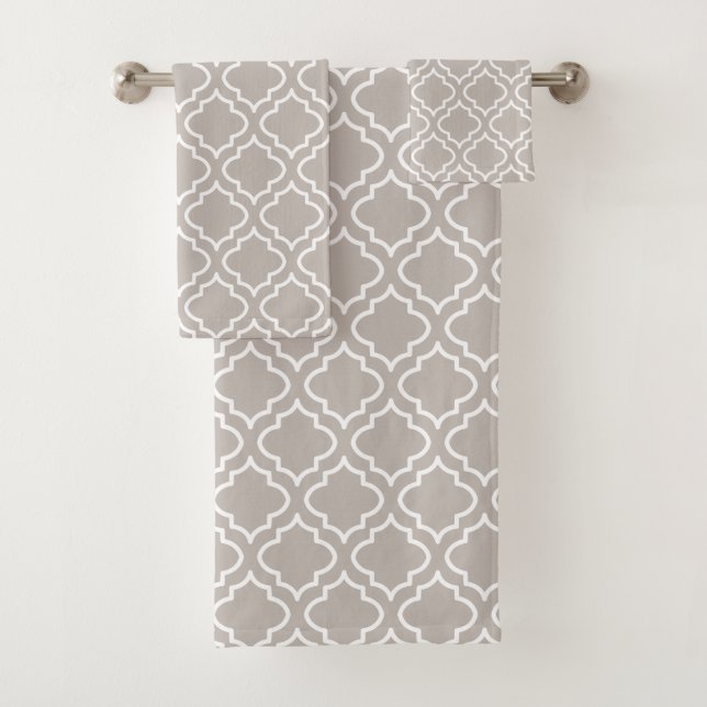 Warm Gray Pattern Bath Towels Set Gift (Insitu)