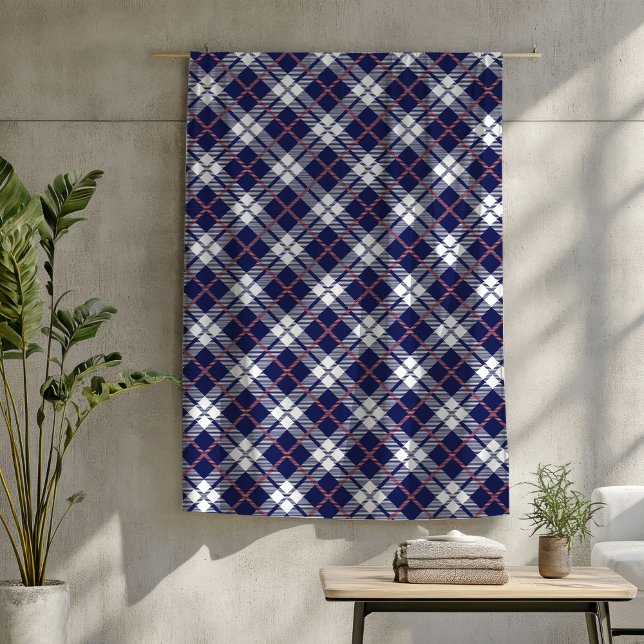 Warm Plaid Blanket in Coral and Navy Tartan Design (Warm Plaid Blanket in Coral and Navy Tartan Design)