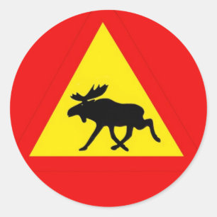 Warning against the moose classic round sticker
