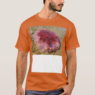 Washed Up Lions Mane Jellyfish Photo T-Shirt