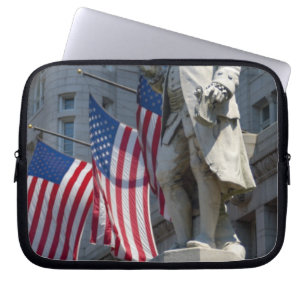 Washington, DC, statue of Benjamin Franklin Laptop Sleeve
