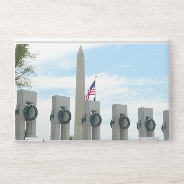 Washington Monument and WWII Memorial in DC HP Laptop Skin (Front)