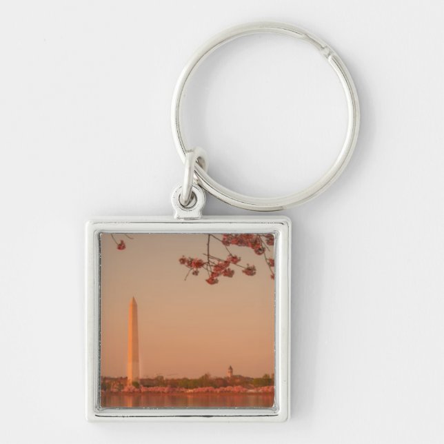 Washington Monument Sakura at sunset. Keychain (Front)