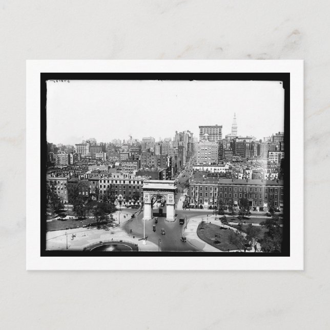 Washington Square, New York Vintage Postcard (Front)