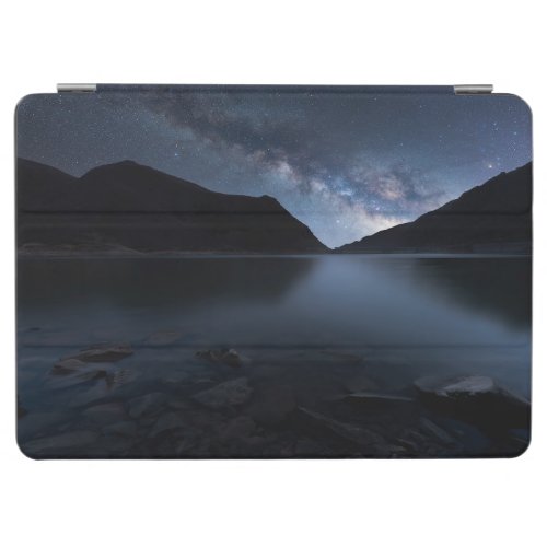 Water  Lakeshore at Night iPad Air Cover