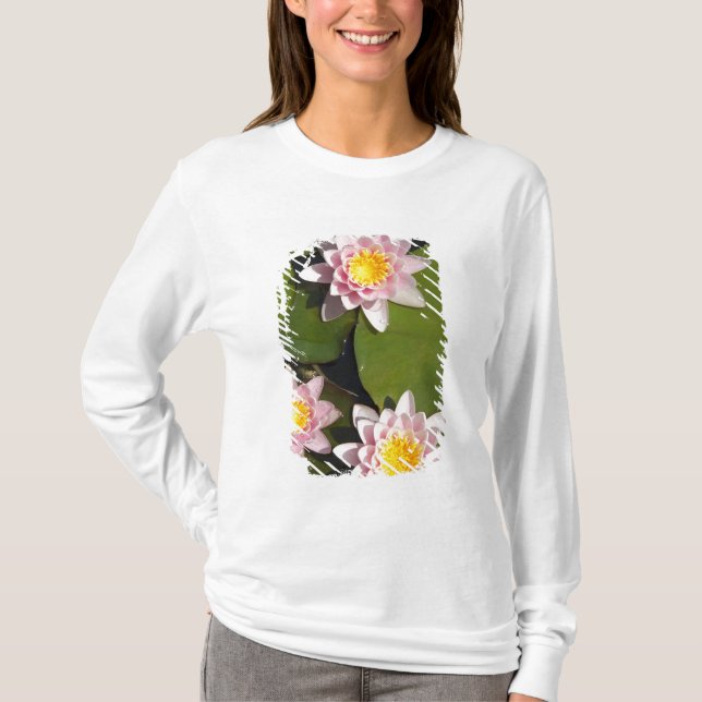 Water lilies T-Shirt (Front)