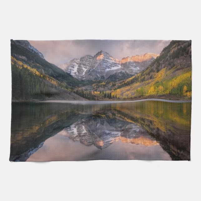 Water | Maroon Bells Colorado Kitchen Towel (Horizontal)