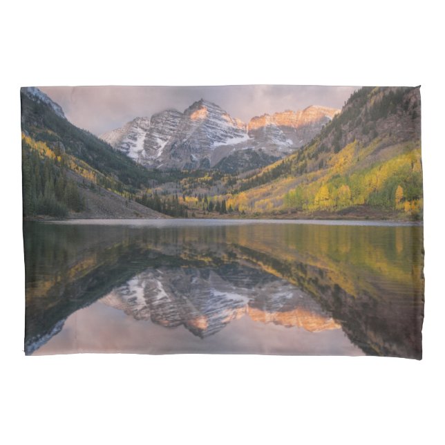 Water | Maroon Bells Colorado Pillow Case (Front)