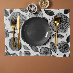 Watercolor and ink flowers – black and white placemat