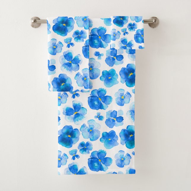 Watercolor blue pansies violas towels (Insitu)