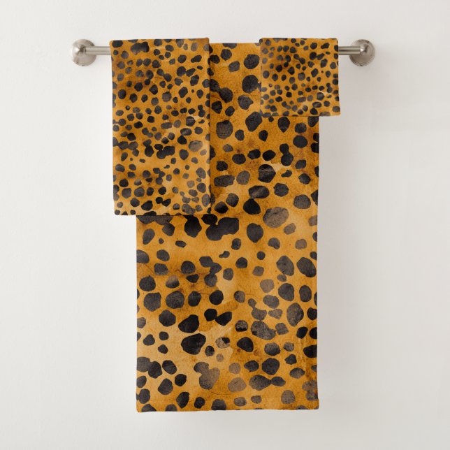 Watercolor Cheetah Print Bath Towel Set (Insitu)